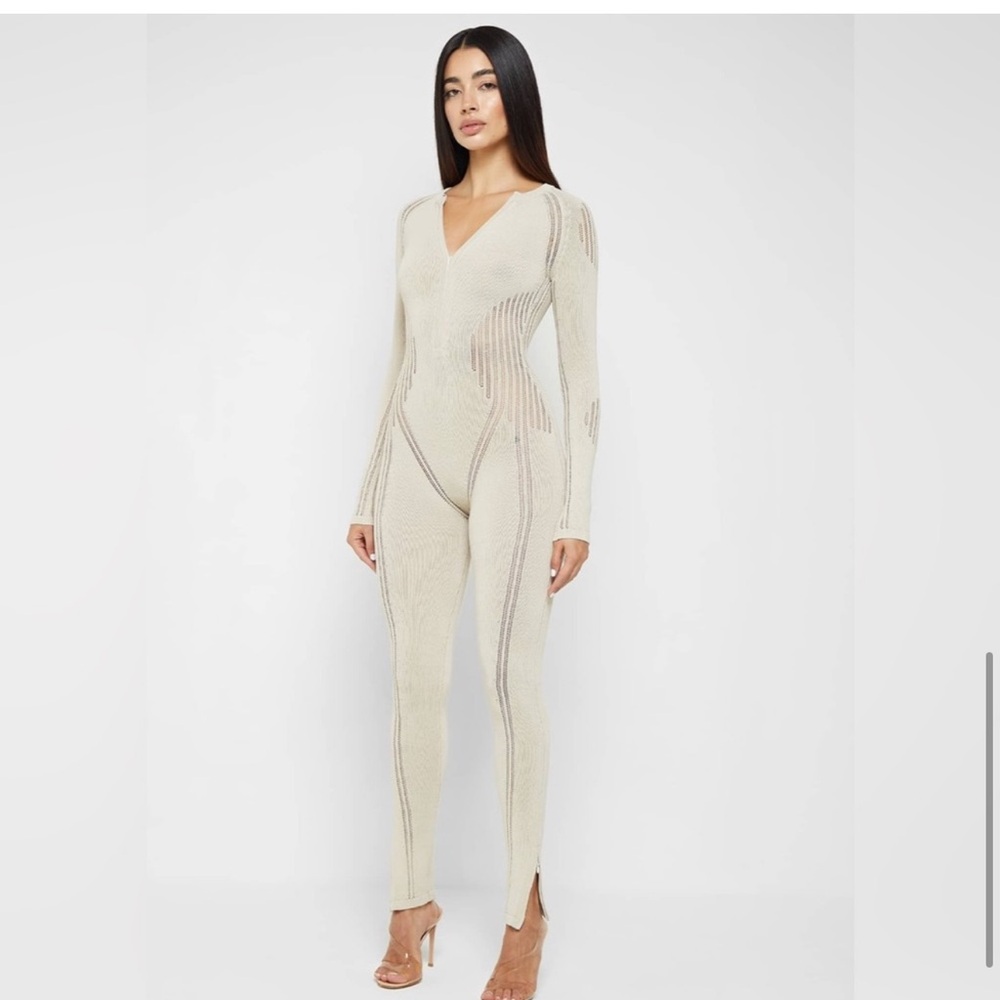 NWT XS Maniere De Voir Cream Bodysuit